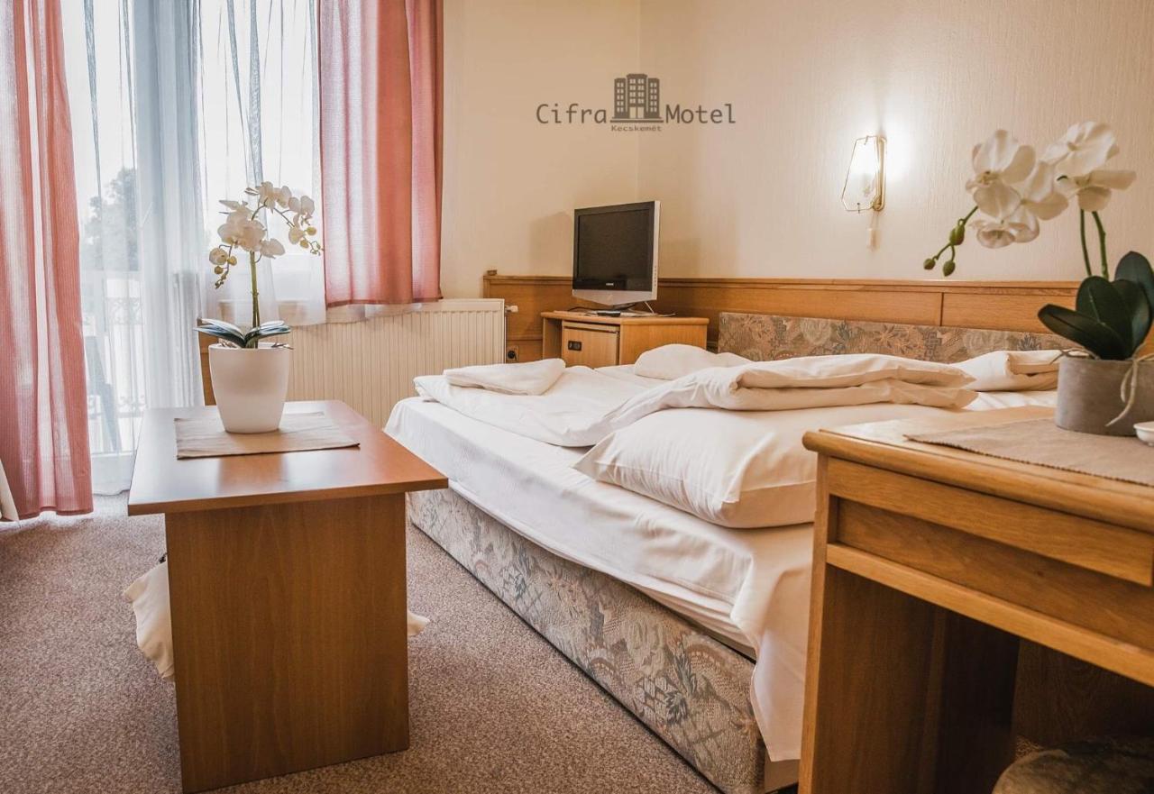 Cifra Motel Kecskemét Exterior foto