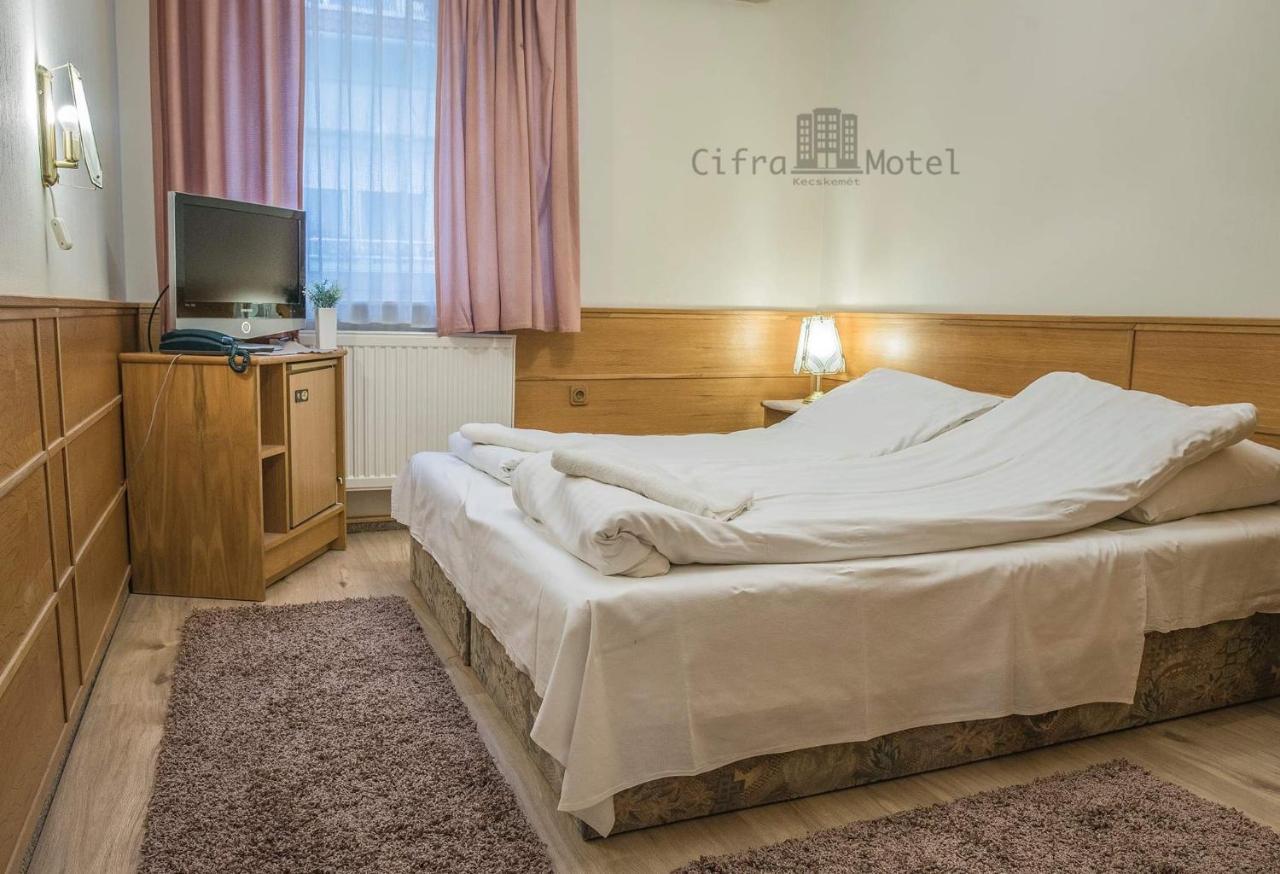Cifra Motel Kecskemét Exterior foto